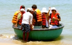 Tour chèo thuyền thúng trên biển Mũi Né