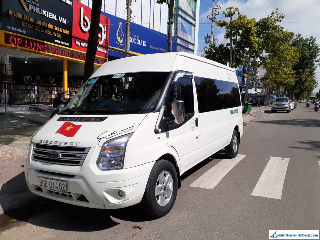 Saigon to Dalat 16 seater private car transfers